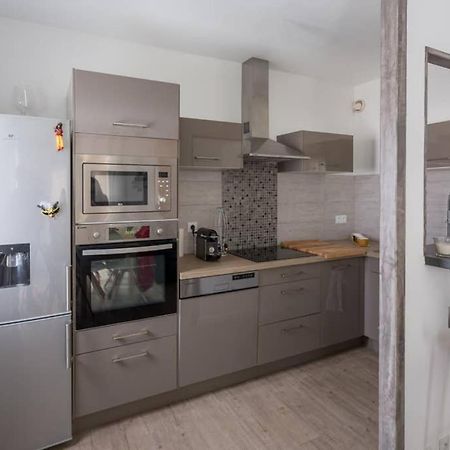 Appartement T2 Proche Centre Ville Istres Eksteriør billede